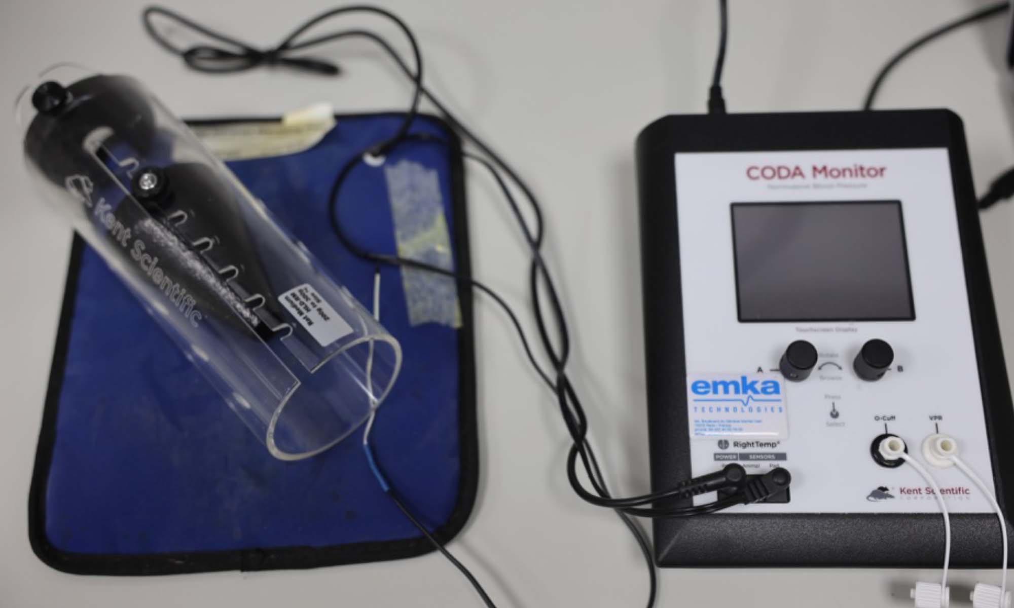 BP Apparatus: Non-invasive, Live monitoring, No need of any consumables