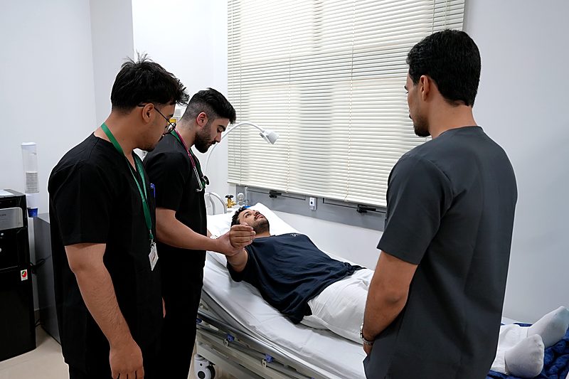 RAKMHSU students in supervised clinical training