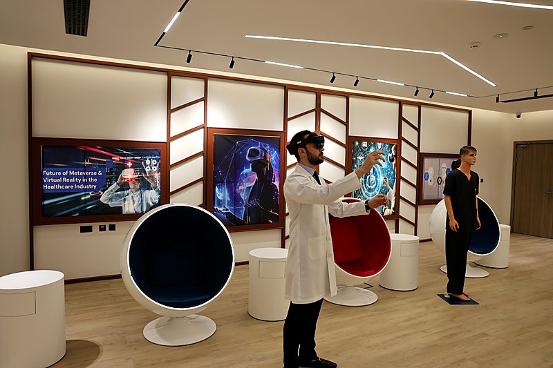 RAKMHSU Metaverse Laboratory with VR-based healthcare simulation
