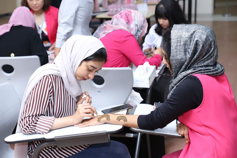 Breast Cancer Awareness Month Pink Oct. 2019 at RAK Medical & Health Sciences University, 2019-20 — photograph 10 of 31