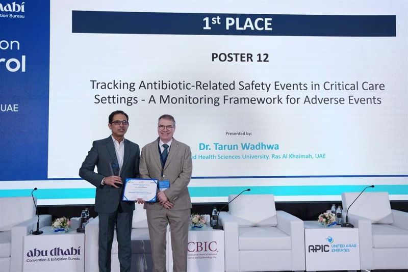 Outstanding Achievement in Clinical Pharmacy — photograph 2 of 4